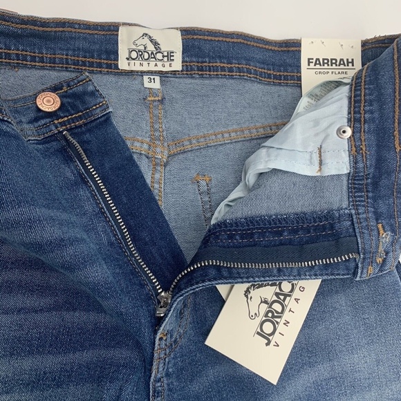 Jordache Vintage Women's Flare Midwash Jeans Size 31 Blue Designer Jeans NWT - Picture 4 of 9